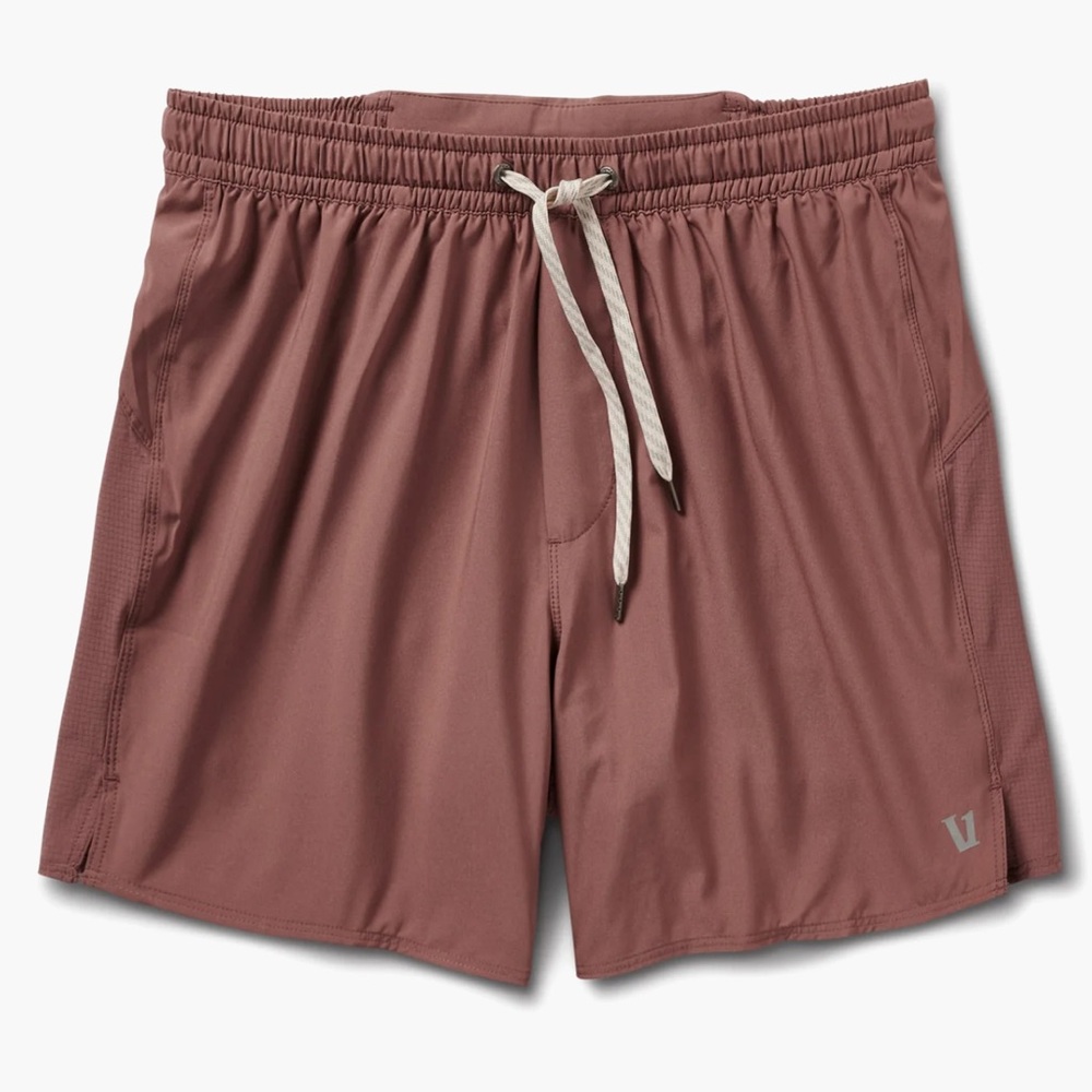 #272 Vuori Course Run Short Terracotta Sz XL 5” Inseam